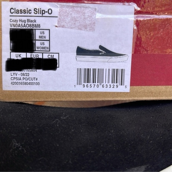 Vans • WMNS Classic Slip-On
Cozy Hug Black
VN0A5A08BM8
Sneakers Sherpa - Picture 16 of 16
